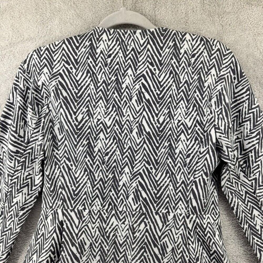 Cabi Jacket XS Gray Striped Zebra Zigzag Ponte Button Up Long 3/4 Sleeve Crew - Picture 7 of 16